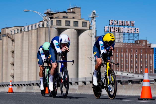 September 22, 2026, Montreal, Pq, CANADA: French cyclists Bruno Armirail, from right, Ro mi Cavagna and Jordan Larosse race to a silver medal finish in the mixed relay time trials at the UCI Road World Championships cycling event in Montreal, on Tuesday, Sept. 22, 2026. Canada News - September 22, 2026 - ZUMAc35_ 20260922_zaf_c35_128 Copyright: xChristopherxKatsarovx