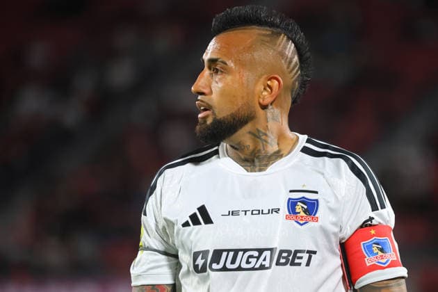 Futbol, Audax Italiano vs Colo Colo. Octavos de Final, Copa Chile 2026. El jugador de Colo Colo Arturo Vidal es fotografiado durante el partido de ida de la Copa Chile contra Audax Italiano disputado en el estadio Nacional de Santiago, Chile. 22 09 2026 Jonnathan Oyarzun Photosport Football, Audax Italiano vs Colo Colo. Round of 16, 2026 Copa Chile Championship. Colo Colo™s player Arturo Vidal is pictured during the first leg of Copa Chile Championship match against Audax Italiano at Nacional stadium in Santiago, Chile. 22 09 2026 Jonnathan Oyarzun Photosport Audax Italiano vs Colo Colo, Copa Chile 2026 
