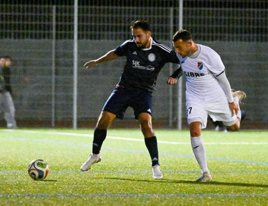 September 22, 2026, xpsx, Hessen Cup Round of 16, Germania Dörnigheim vs. TSV Steinbach Haiger; from left: Denis Simsek (Dörnigheim), Mavin Mika (Steinbach Maintal), Hessen, Germany, DEU
