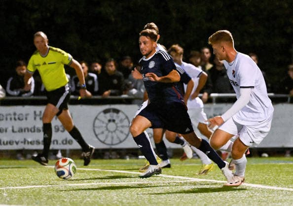 September 22, 2026, xpsx, Soccer: Hessen Cup Round of 16, Germania Dörnigheim vs. TSV Steinbach Haiger; from left: Emanuel Becker (Dörnigheim), Ertan Hajdaraj (Steinbach Maintal), Hessen, Germany, DEU