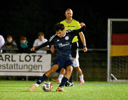 September 22, 2026, xpsx, Soccer: Hessen Cup Round of 16, Germania Dörnigheim vs. TSV Steinbach Haiger; from left: Anas Charkaoui, Dörnigheim, Maintal, Hessen, Germany, DEU