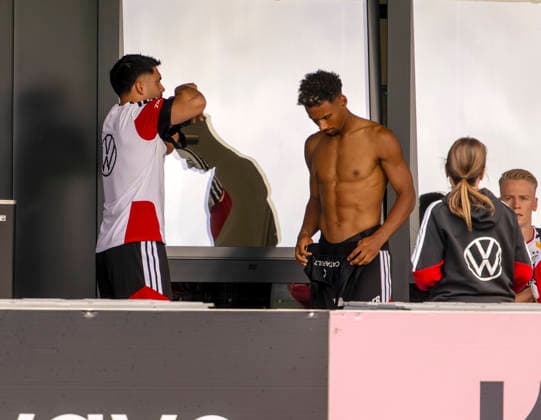 September 22, 2026, German National Soccer Team (DFB), training camp in Herzogenaurach, at the ADIDAS headquarters, ahead of the UEFA Nations League matches, Bambase Conte Germany gets changed