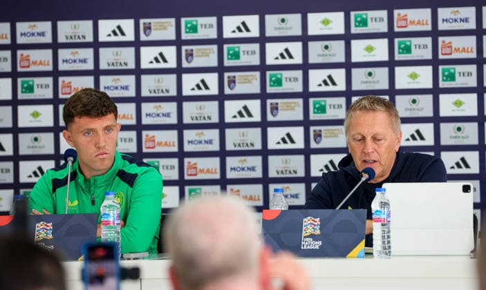 Republic of Ireland press conference, PK, Pressekonferenz Fadil Vokrri Stadium, Pristina, Kosovo 23 9 2026 Dara O Shea and Head Coach Heimir Hallgrimsson Dara O Shea and Heimir Hallgrimsson 23 9 2026  Copyright: xx RB1_0990