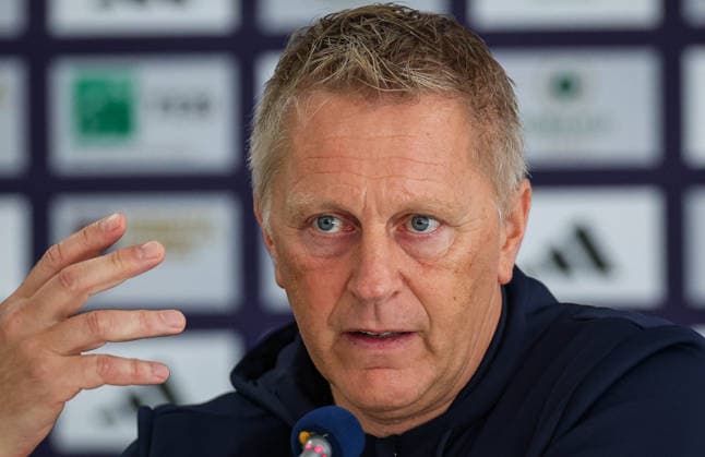 Republic of Ireland press conference, PK, Pressekonferenz Fadil Vokrri Stadium, Pristina, Kosovo 23 9 2026 Head Coach Heimir Hallgrimsson Heimir Hallgrimsson 23 9 2026  Copyright: xx RB2_8239