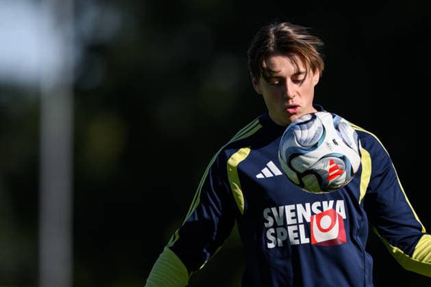 September 23, 2026: Elliot Stroud of the Swedish men’s national soccer team at a training session on September 23, 2026 in Stockholm. Photo by Jesper Zerman. BILDBYRAN code JZ JZ0756 soccer football fotball Nations League UEFA Nations League practice training Sweden Sweden A BBeng  Copyright: JESPERxZERMAN BB260923JZ024