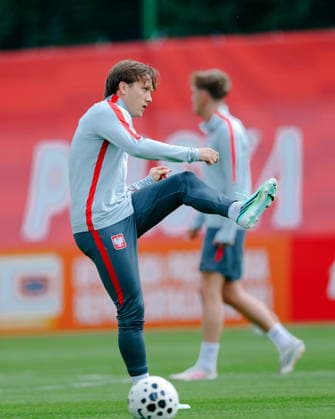 23.09.2026 WARSZAWA - WAWER, BOISKO KS ZWAR MIEDZYLESIE PILKA NOZNA (FOOTBALL) ZGRUPOWANIE REPREZENTACJI POLSKI TRENING REPREZENTACJI POLSKI NZ PIOTR ZIELINSKI FOTO LUKASZ GROCHALA CYFRASPORT NEWSPIX.PL --- newspix.pl LN LIGA NARODOW UEFA PILKA NOZNA SEZON 2026 2027 --- FOOTBALL UEFA NATIONS LEAGUE SEASON 2026 2027 