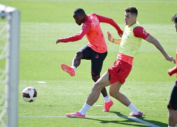 September 23, 2026, xophax, Soccer, Bundesliga 1, Bayer 04 Leverkusen Training During the International Break: Moussa Diaby (left) and Patrick Schick (right), both of Bayer 04 Leverkusen