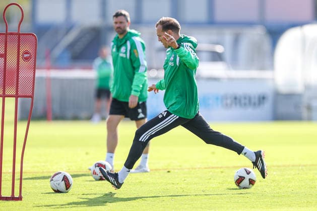 September 23, 2026, Soccer, FC Schalke 04 practice, Assistant Coach Adin Osmanbasic, FC Schalke 04, Gelsenkirchen, FC Schalke 04 training facility, North Rhine-Westphalia, Germany, xRHR, PHOTO YYx Copyright: RHR-FOTOx RHR-FOTO YY