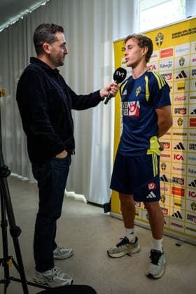 September 23, 2026: Hampus Skoglund of the Swedish men’s national soccer team in the mixed zone after a training session on September 23, 2026 in Stockholm. Photo by Jesper Zerman, BILDBYRAN, code JZ JZ0756: soccer, football, fotball, Nations League, UEFA Nations League, practice, training, Sweden, Sverige, Sverige A, bbeng  Copyright: JESPERxZERMAN BB260923JZ070