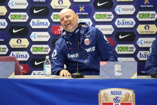 The men s national soccer team trains at Ullevaal, Oslo, September 23, 2026. Norway s national team coach, Stale Solbakken, meets with the press after training with the Norwegian men s national soccer team at Ullevaal Stadium, ahead of the Nations League matches against Denmark, Portugal, and Wales. Photo by Heiko Junge, NTB, Oslo, Norway. EDITORIAL USE ONLY. RESTRICTED USE FOR BETTING COMPANIES. Copyright: xHeikoxJungex xNTBx