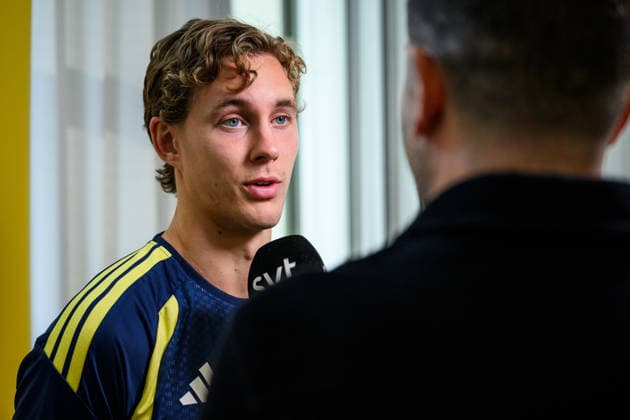 September 23, 2026: Hampus Skoglund of the Swedish men’s national soccer team in the mixed zone after a training session on September 23, 2026 in Stockholm. Photo by Jesper Zerman, BILDBYRAN, code JZ JZ0756: soccer, football, fotball, Nations League, UEFA Nations League, training, practice, Sweden, Sweden A, bbeng  Copyright: JESPERxZERMAN BB260923JZ073
