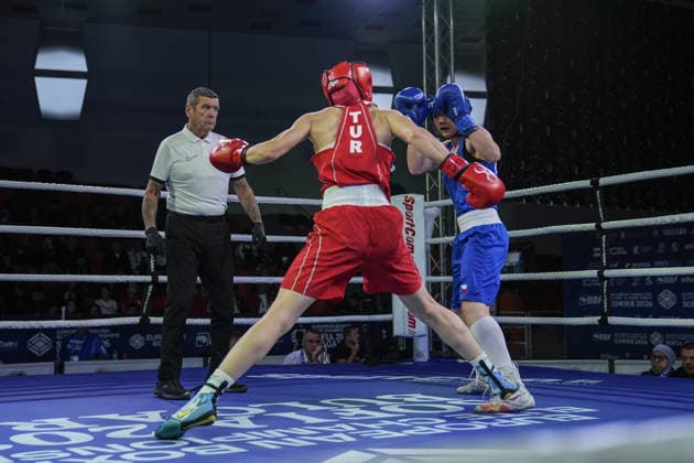 2026 European Boxing Championships SOFIA, BULGARIA - SEPTEMBER 23: Turkish boxer Gizem Ozer (red) competes against Barbora Maxova of the Czech Republic (blue) during their women s 60kg bout at the 2026 European Boxing Championships held at Asics Arena in Sofia, Bulgaria on September 23, 2026. Osmancan Gurdogan Anadolu Sofia Bulgaria. Editorial use only. Please get in touch for any other usage.  Copyright: x2026xAnadoluxOsmancanxGurdoganx