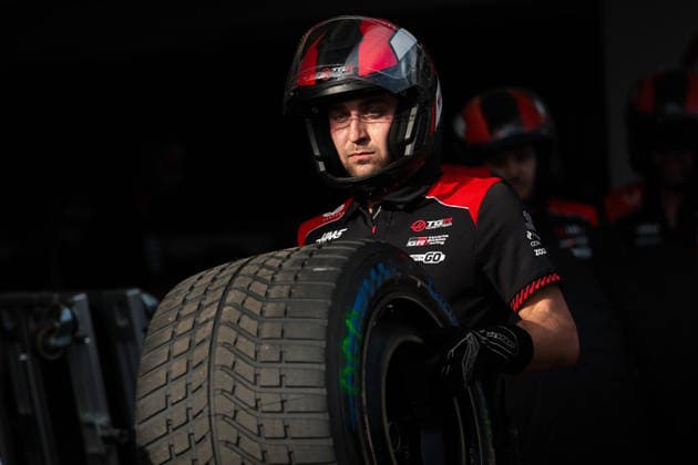 F1 - AZERBAIJAIN GRAND PRIX 2026 Haas F1 Team mechanic, mecanicien, mechanics pit stop practice during the 2026 Formula 1 Azerbaijan Grand Prix, 15th round of the 2026 Formula One World Championship, WM, Weltmeisterschaft from September 24 to 26, 2026 on the Baku City Circuit, in Baku, Azerbaijan - BakuAzerbaijan  Copyright: xEricxAlonsox