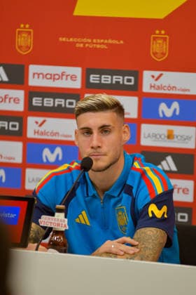 ESP press conference: Roberto Fernandez, a member of the Spanish national soccer team, attends his press conference (PK, Pressekonferenz) ahead of the 2026–27 UEFA Nations League matches against Croatia, England, and the Czech Republic on September 23, 2026, in Las Rozas, Madrid, Spain Copyright: xAgenciaxLOFx