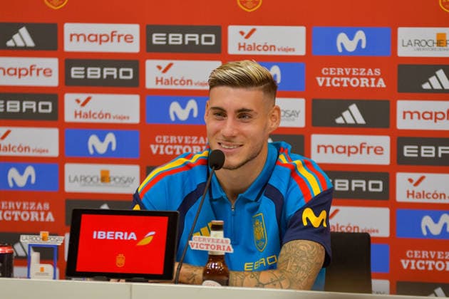 ESP press conference: Roberto Fernandez, a member of the Spanish national soccer team, attends his press conference (PK, Pressekonferenz) ahead of the 2026–27 UEFA Nations League matches against Croatia, England, and the Czech Republic on September 23, 2026, in Las Rozas, Madrid, Spain Copyright: xAgenciaxLOFx