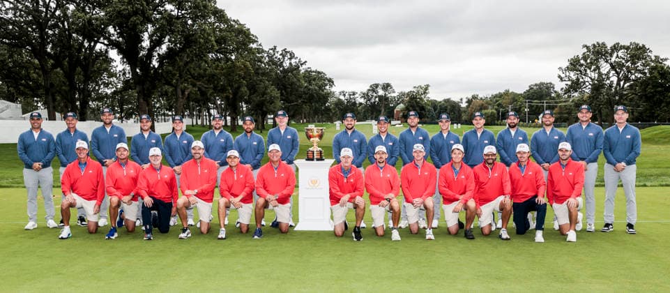 Members of the USA team, captains, and caddies pose for a picture for the Presidents Cup golf tournament at Medinah Country Club in Medinah, Illinois on Wednesday, September 23, 2026. Competition between the USA and the International team begins on Thursday, September 24 with Four-Ball play.  MED20260923804 TANNENxMAURY