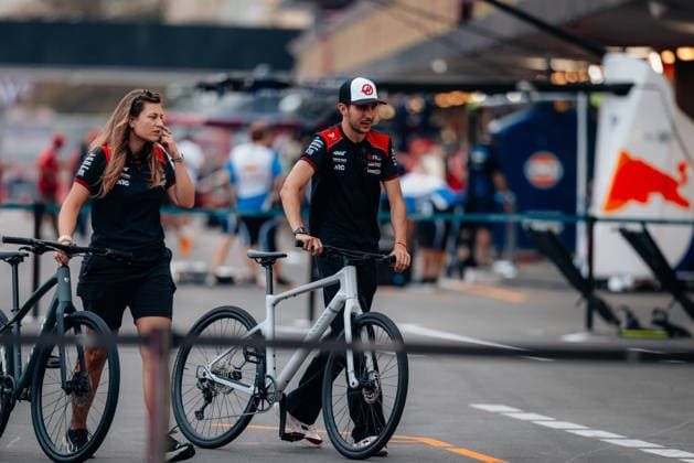 FORMULA 1 QATAR AIRWAYS AZERBAIJAN GRAND PRIX 2026 Esteban Ocon (TGR Haas F1 Team, 31) after his track cycle on media day at the Azerbaijan GP 2026 23 09 2026