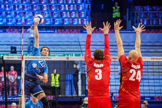 Slovenia s Nik Mujanovic and Belgium s Sam Deroo, Belgium s Martijn Colson in action during the quarter final match of the CEV Enel Eurovolley 2026, between Belgium and Slovenia, at the Palavela in Turin, north west Italy - Wednesday, September 23, 2026. .  Copyright: xMarcoxAlpozzi LaPressex
