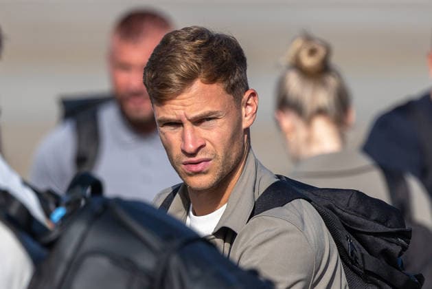 Departure of the German DFB National Soccer Team for Amsterdam for the Nations League match against the Netherlands, Nuremberg, September 23, 2026 Joshua Kimmich as the German national soccer team departs for the match against the Netherlands The national team player is wearing travel clothes and carrying a backpack on his way to the plane Nuremberg, Bavaria, Germany 20260923-1V9A9125-M4000