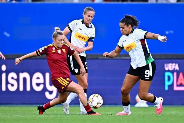 OH Leuven v AS Roma - UEFA Women s Champions League LEUVEN, BELGIUM - SEPTEMBER 23 : Conijnenberg Jada forward of OH Leuven during the UEFA Women s Champions League 2026 27 League Phase MD1 match between OH Leuven and AS Roma on September 23, 2026 in Leuven, Belgium, 23 09 2026 Leuven Belgium  Copyright: xTomasxSiskx