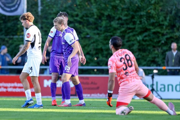 September 23, 2026, xkwix, soccer, exhibition match, SC Wiedenbrück vs. VfL Osnabrück, Jahnstadion, exhibition match, 2026–2027 season: Goal celebration after the 0–1 goal by scorer Jonathan Wensing (VfL Osnabrück 5) with Leon Opitz (VfL Osnabrück 19) in front of a disappointed Lukas Kasparek (SC Wiedenbrück 38). DFB regulations prohibit any use of photographs as image sequences and or quasi-video. Photo by xKamilxWilkowskixPressefotoKochx, North Rhine-Westphalia, Germany