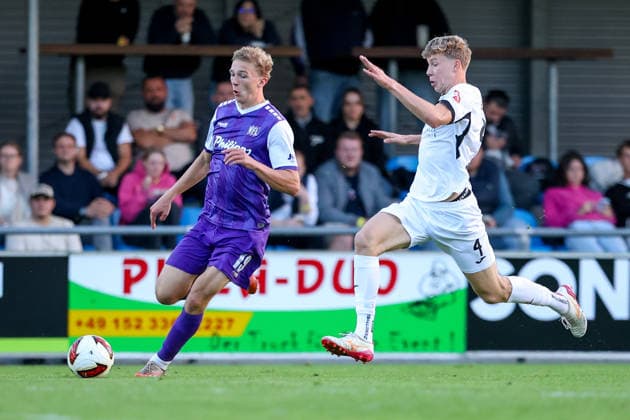 September 23, 2026, xkwix, soccer, exhibition match, SC Wiedenbrück vs. VfL Osnabrück, Jahnstadion, exhibition match, 2026–2027 season: Leon Opitz of VfL Osnabrück 19 in a tackle against Julius Bochmann of SC Wiedenbrück 4. DFB regulations prohibit any use of photographs as image sequences and or quasi-video. Photo: xKamilxWilkowskixPressefotoKochx North Rhine-WestGermany