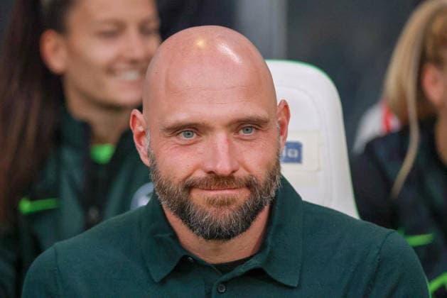 Wolfsburg, Germany, September 23, 2026 – UEFA Women’s Europa Cup First Leg: VfL Wolfsburg Women vs. Sturm Graz Women. Pictured: Head Coach Stephan Lerch, Wolfsburg Copyright: HMBxMedia MadeleinexFantini