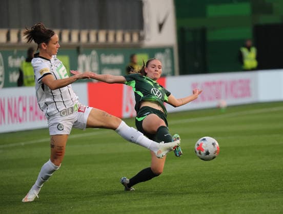 Lilla Sipos (SK Sturm Graz), Smilla Vallotto (VfL Wolfsburg) – Soccer, Women s, 2026–2027 Season, UEFA, Women s Europa Cup Qualifiers, Round 2, AOK Stadium Wolfsburg, VfL Wolfsburg vs. Sturm Graz