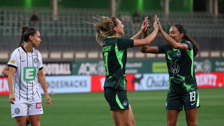 VfL vs. Graz, Women s Europa League Qualifiers, Wolfsburg, September 23, 2026, Soccer, Women’s, VfL Wolfsburg vs. SK Sturm Graz, UEFA Women’s Europa League Qualifiers, Round 2, 2026–2027 Season. Lara Prasnikar of VfL Wolfsburg celebrates with Kessya Bussy of VfL Wolfsburg after her goal to make it 2–0 at AOK Stadium Lower Saxony, Germany