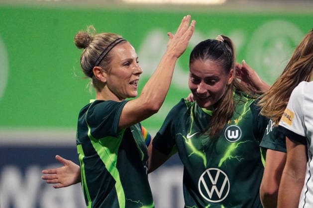 Germany Soccer UEFA Women s Europa Cup 2026–2027, Qualifying Round 2, First Leg: VfL Wolfsburg vs. SK Sturm Graz at AOK Stadium Wolfsburg—Goal and celebration by Smilla Vallotto (VfL Wolfsburg Women, No. 14) and Svenja Huth (VfL Wolfsburg Women, No. 10) Copyright: xAymanxAlahmedx