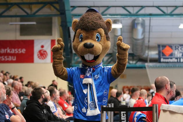 September 23, 2026 Men s Handball 2026–2027 DHB Cup, 2nd Round, Dessau: Roßlauer HV 06 vs. VfL Gummersbach, Anhalt Arena, Dessau. Bobby Biber gets the crowd fired up at the Dessau Roßlau arena in Saxony-Anhalt, Germany.