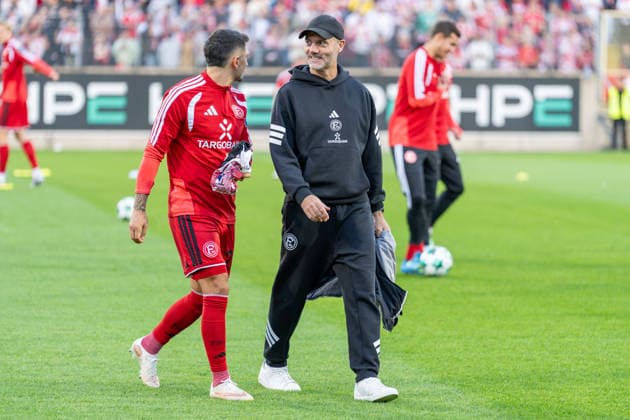 Matthias Zimmermann (Fortuna Düsseldorf, 25) and Alexander Ende (Fortuna Düsseldorf, coach) enter the field; celebration during Fortuna Düsseldorf vs. Schwarz Weiss Alstaden, soccer, Lower Rhine Cup, 2nd round, 2026–27 season, September 23, 2026, DFL regulations prohibit any use of photographs as image sequences and or quasi-video. Fortuna Düsseldorf vs. Schwarz-Weiss Alstaden, soccer, Lower Rhine Cup, 2nd round, 2026–27 season, September 23, 2026, Düsseldorf Copyright: xEibner-Pressefoto LukasxBaldygax EP_LBA