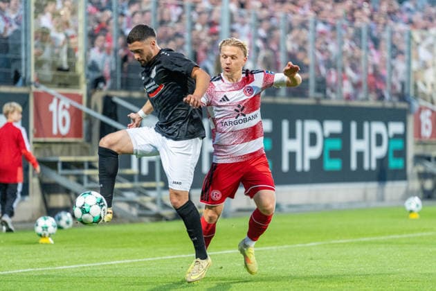 Wassim Jabri, Schwarz Weiss 09 36 Oberhausen Alstaden, 11, and Andreas Mueller, Fortuna Düsseldorf, 06, in a head-to-head matchup between Fortuna Düsseldorf and Schwarz Weiss Alstaden, soccer, Lower Rhine Cup, 2nd round, 2026–27 season, September 23, 2026, DFL regulations prohibit any use of photographs as image sequences and or quasi-video, Fortuna Düsseldorf vs. Schwarz Weiss Alstaden, soccer, Lower Rhine Cup, 2nd round, 2026–27 season, September 23, 2026, Düsseldorf Copyright: xEibner-Pressefoto LukasxBaldygax EP_LBA