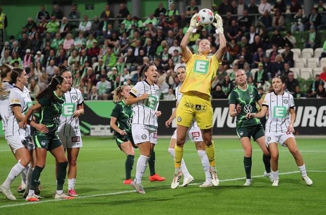 Sarah Lisa Duebel, SK Sturm Graz Soccer, Women s, 2026–2027 Season, UEFA, Women s Europa Cup Qualifying Round 2, AOK Stadium Wolfsburg, VfL Wolfsburg vs. Sturm Graz