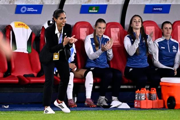 OH Leuven v AS Roma - UEFA Women s Champions League LEUVEN, BELGIUM - SEPTEMBER 23 : Habibzadeh Ster head coach of OH Leuven during the UEFA Women s Champions League 2026 27 League Phase MD1 match between OH Leuven and AS Roma on September 23, 2026 in Leuven, Belgium, 23 09 2026 Leuven Belgium  Copyright: xTomasxSiskx