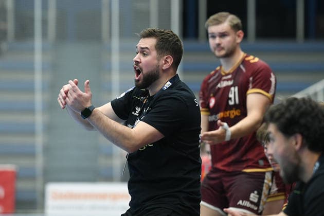 Men s Handball DHB Cup, 2nd Round: TuSEM Essen 1 vs. VfL Potsdam on September 23, 2026, at Sportpark Am Hallo in Essen; Kenji Hövels, Head Coach of Essen xRx