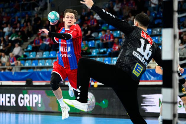 Bietigheim HBL 26 27 DHB Cup SG BBM Bietigheim GWD Minden Maxim Orlov (Bietigheim), Tibor Ivanisevic (Minden) Bietigheim Bissingen Egetrans Arena Baden-Württemberg Germany
