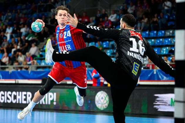 Bietigheim HBL 26 27 DHB Cup SG BBM Bietigheim GWD Minden Maxim Orlov (Bietigheim), Tibor Ivanisevic (Minden) Bietigheim Bissingen Egetrans Arena Baden-Württemberg Germany
