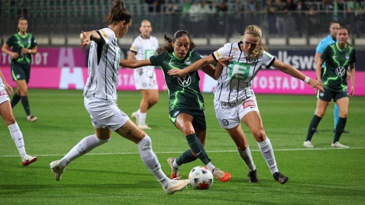 VfL vs. Graz, Women s Europa League Qualifiers, Wolfsburg, September 23, 2026, Soccer, Women s, VfL Wolfsburg vs. SK Sturm Graz, UEFA Women s Europa League Qualifiers, Round 2, 2026–2027 Season, Marie Spiess (Graz), Kessya Bussy (VfL Wolfsburg), Merel Bormans (Graz), AOK Stadium Lower Saxony, Germany
