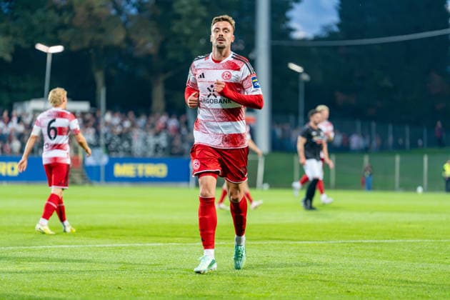 Philipp Foerster, Fortuna Düsseldorf, No. 10, runs toward the corner kick during the Fortuna Düsseldorf vs. Schwarz Weiss Alstaden match, soccer, Lower Rhine Cup, 2nd round, 2026–27 season, September 23, 2026, DFL regulations prohibit any use of photographs as image sequences and or quasi-video. Fortuna Düsseldorf vs. Schwarz-Weiß Alstaden, soccer, Lower Rhine Cup, 2nd round, 2026–27 season, September 23, 2026, Düsseldorf Copyright: xEibner-Pressefoto LukasxBaldygax EP_LBA