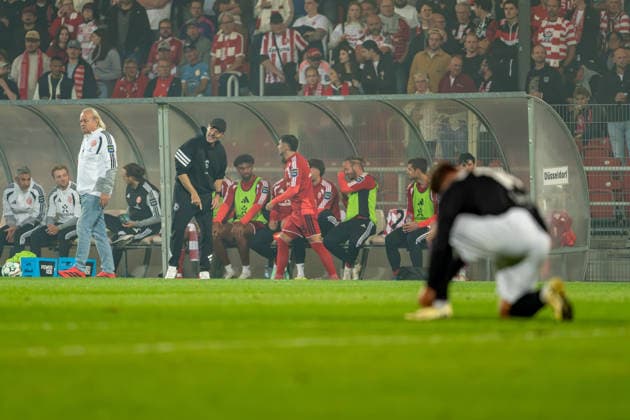 hcf95 gives instructions on the bench during the Fortuna Düsseldorf vs. Schwarz Weiss Alstaden soccer match, Lower Rhine Cup, 2nd round, 2026–27 season, September 23, 2026, DFL regulations prohibit any use of photographs as image sequences and or quasi-video, Fortuna Düsseldorf vs. Schwarz Weiss Alstaden, soccer, Lower Rhine Cup, Round 2, 2026–27 season, September 23, 2026, Düsseldorf Copyright: xEibner-Pressefoto LukasxBaldygax EP_LBA
