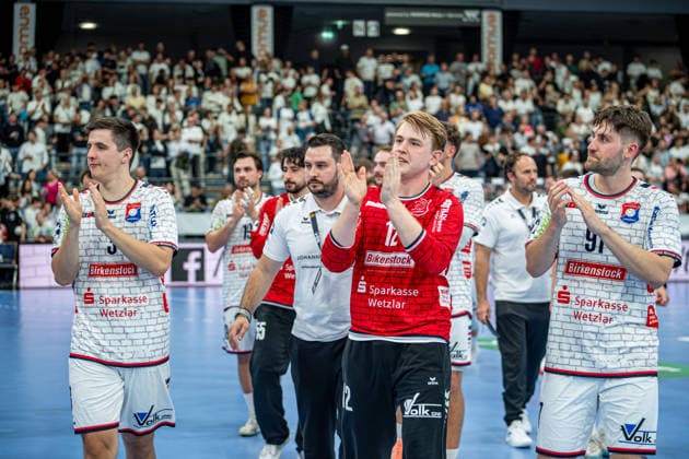 DHB Cup: TV Hüttenberg vs. THW Kiel, September 23, 2026; Simon Böhne (TV Hüttenberg), 12, Philipp Schwarz TV Hüttenberg, 3, David Kuntscher TV Hüttenberg, 97 DHB Cup TV Hüttenberg vs. THW Kiel in Wetzlar, September 23, 2026 Copyright: xBEAUTIFULxSPORTS Roeczeyx
