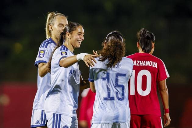 AMSTERDAM , 23-09-2026 , Sportcomplex De Toekomst , season 2026 2027 , UEFA Womens Europa Cup , Second qualifying round 1st leg , match between Ajax and WFC Aktobe (women) , picture shows goal celebration by Ajax players (6-0) Ajax - Aktobe (women)  x207464894x Copyright: