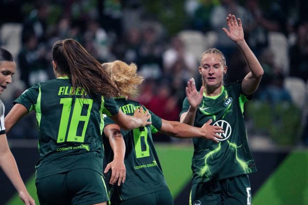 Germany Soccer UEFA Women s Europa Cup 2026–2027, Qualifying Round 2, First Leg: VfL Wolfsburg vs. SK Sturm Graz at AOK Stadium Wolfsburg—Goal and goal celebration by Lena Lattwein of VfL Wolfsburg Women, 8 Copyright: xAymanxAlahmedx