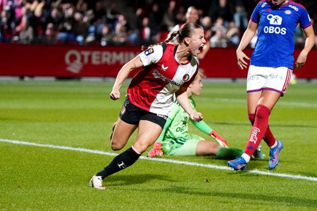 UEFA Women s Europa Cup: Feyenoord Rotterdam V1 v Valerenga Fotball Woman Woman Rotterdam - Fleur Stoit of Feyenoord Rotterdam V1 celebrates scoring her team s fourth goal (4-1) during the second qualifying round 1st leg competition round of the 2026 2027 UEFA Women s Europa Cup season. The match is set between Feyenoord Rotterdam V1 and Valerenga Fotball Woman at Varkenoord on 23 September 2026 in Rotterdam, Netherlands (Hero Images Danny de Groot) Copyright: xDannyxdexGrootx