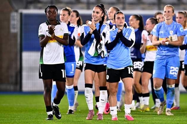 OH Leuven v AS Roma - UEFA Women s Champions League LEUVEN, BELGIUM - SEPTEMBER 23 : De Ceuster Kadhiya forward of OH Leuven, Papatheodorou Ioanna forward of OH Leuven and Kuijpers Jeslynn midfielder of OH Leuven during the UEFA Women s Champions League 2026 27 League Phase MD1 match between OH Leuven and AS Roma on September 23, 2026 in Leuven, Belgium, 23 09 2026 Leuven Belgium  Copyright: xTomasxSiskx