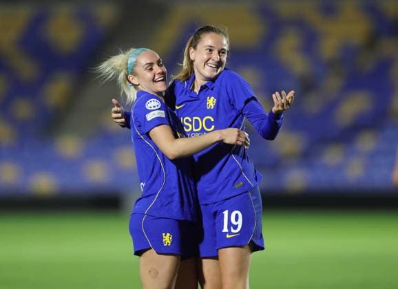 UEFA Women’s Champions League - Chelsea Women v Austria Wien Women LONDON, ENGLAND, SEPTEMBER 23: GOAL 1-0, Wieke Kaptein of Chelsea Women goal celebration with Ellie Carpenter of Chelsea Women after scoring a goal to put Chelsea Women 1-0 ahead during The UEFA Women’s Champions League, League Phase match between Chelsea Women v Austria Wien Women at Cherry Red Records Stadium, London, England, on September 23. (Photo by Daniel Weir) London Cherry Red Records Stadium England Copyright: xDanielxWeir SportsxPressxPhotox Sportspressphoto_SPR237830