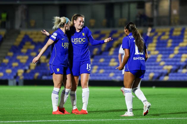 LONDON, ENGLAND, Wednesday 23rdSeptember 2026: Wieke Kaptein of Chelsea Women s scores the first goal for Chelsea making the score 1-1 during the UEFA Women’s Champions League Fixture between Chelsea Women’s and Austria Vienna Women’s at The Cherry Red Records Stadium in London, England. (Photo by Alex Ferrelly Sports Press Photo) Copyright: xAlexxFerrelly SportsxPressxPhotox Sportspressphoto_SPR237839