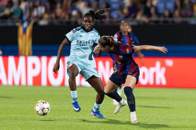 September 23, 2026, Sant Joan Despo, Catalonia, Spain: Ewa Pajor of FC Barcelona, Barca and Hillary Diaz of Paris FC challenge for the ball during the UEFA WomenÃ¢â‚¬â ¢s Champions League Matchday 1 match between FC Barcelona and Paris FC at Estadi Johan Cruyff in Sant Joan DespoÂ­, Barcelona, Spain. Sant Joan Despo Spain - ZUMAs316 20260923_znp_s316_039 Copyright: xMartixSeguraxRamonedax
