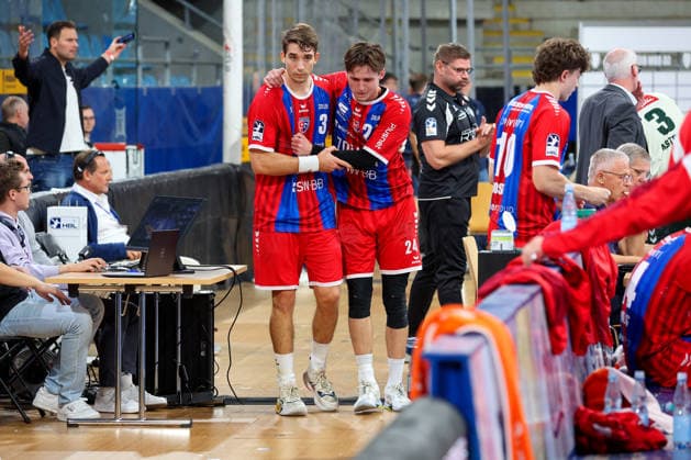 September 23, 2026, Germany, Bietigheim, DHB Handball Cup, 2026–2027 season: SG BBM Bietigheim vs. GWD Minden; from left: Nikola Vlahovic (BBM), Maxim Orlov (BBM)